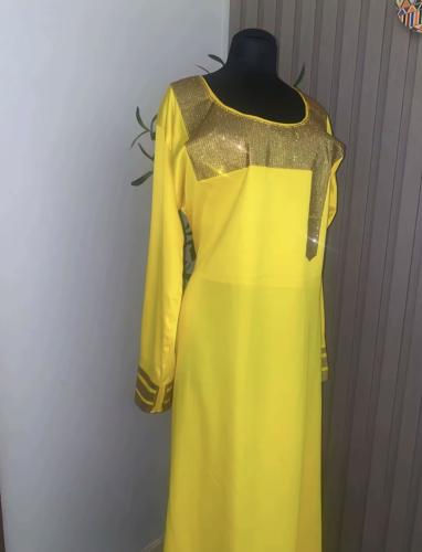 مخاوير مطرز بالقصوص