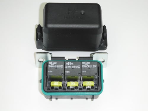 علبة كتاوت وفيوزات معزولة