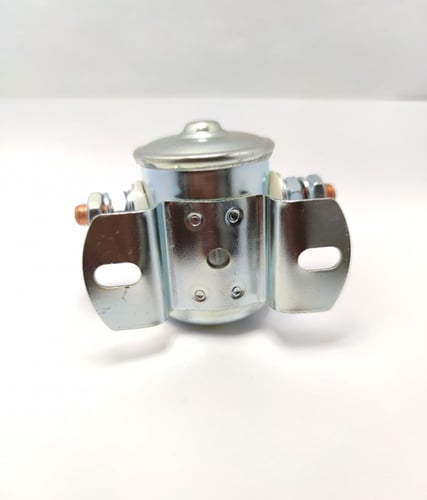 دقمة بين بطاريتين تايواني