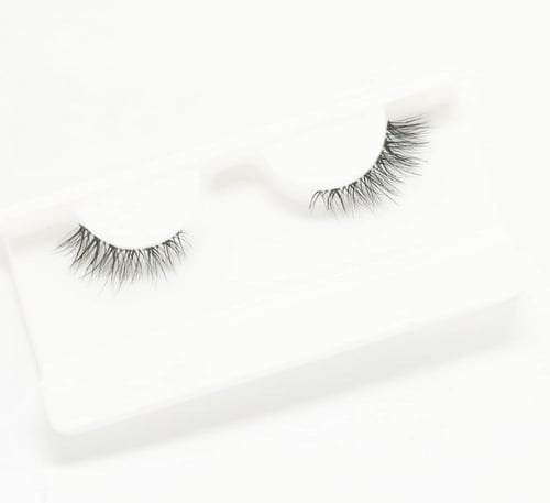 Pinko5 رموش طبيعية طرف باند شفاف مع ملقط بلاستيك