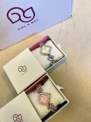 ساعة الوردة الجميلة للبنات