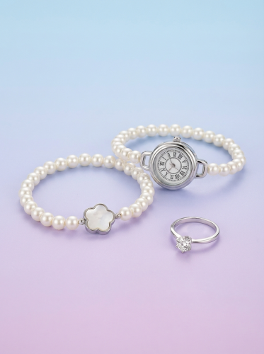 ساعة أطفال لؤلؤ لاتعمل مع اسوارة وخاتم