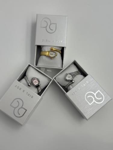 ساعة شبيهة بولغري للمواليد