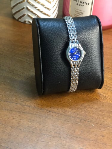 ساعة مواليد للجنسين ازرق