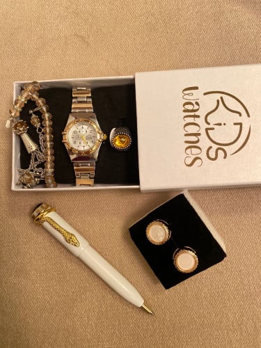 طقم ساعة الطفل ذهبي