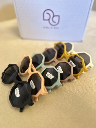 نظارات بناتية