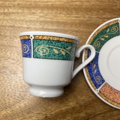 فنجان ملونّ سعة ١٠٠ مل