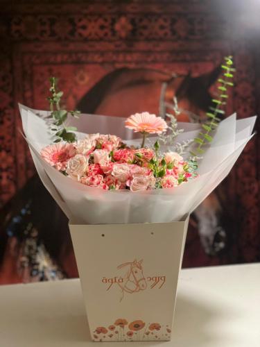 جربيرا وردي مع بيبي روز مع بكس خاص