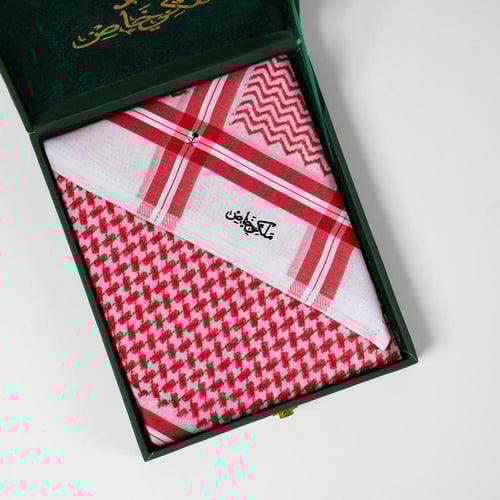 شماغ ملكي سجنتشر احمر 2025