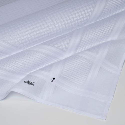 شماغ ملكي أبيض السمو الجديد 2026