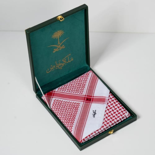 شماغ ملكي خاص التراث 2026