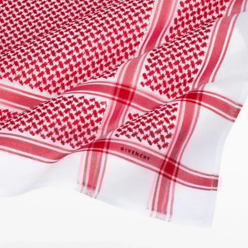 شماغين جيفنشي كلاسيك + شماغين جيفنشي أبيض