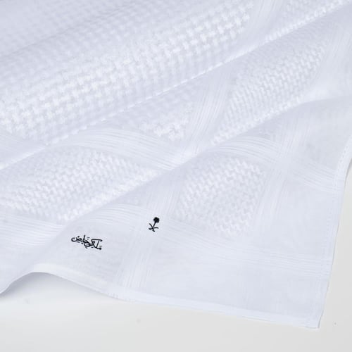 شماغ ملكي خاص أبيض ختم أسود 2026