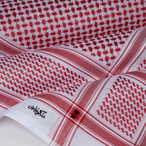 شماغ ملكي نجد احمر فاتح 2026