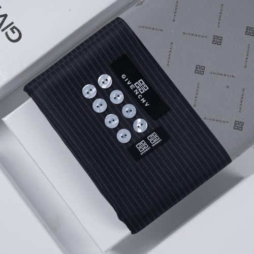 قماش جيفنشي شتوي رصاصي غامق مقلم 2025