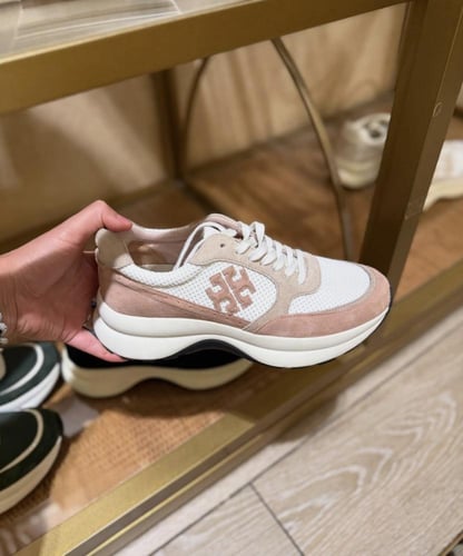 شوز توري بورش