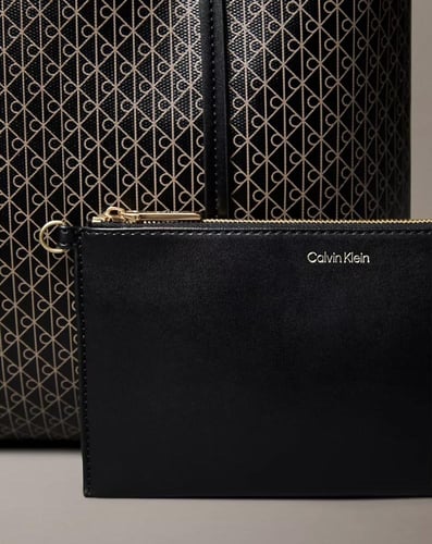 حقيبه كالفين كلاين صغير