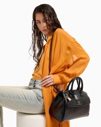 حقيبة أرماني