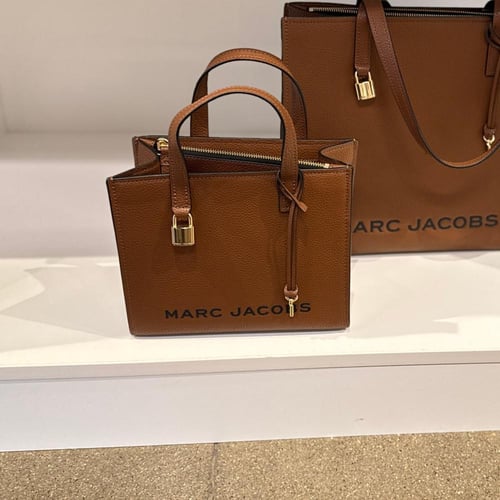 شنطة مارك جيكوبز الحجم الصغير