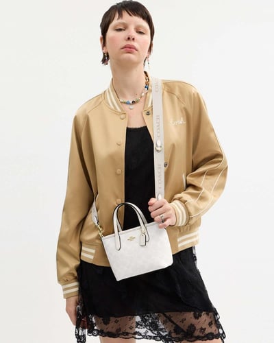 حقيبة كوتش ميني