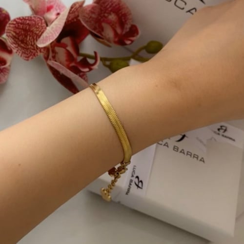 اسوارة نسائية من السير الذهبي تصميم أنيق من ماركة...