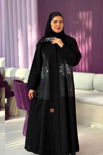 عباية كلوش بتدخيلة جاكار ورد مميز