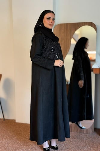 عباية عبير شامواة باللون الاسود