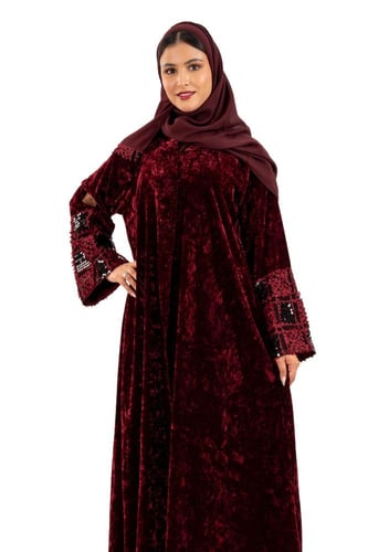 عباية أفنان باللون العنابي