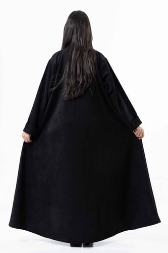 عباية شتويةاسود بتدخيلات قماش الحرير الفرنسي على ا...