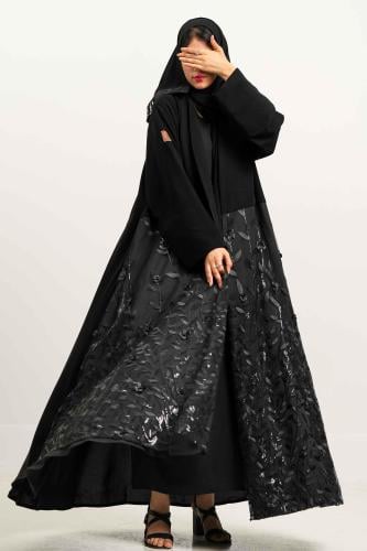 عباية مخمل مع تدخيلات طبقة تل مطرز اسفل العباية