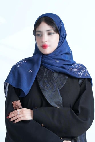 طرحة Z112 لون كحلبي بتطريز ملون