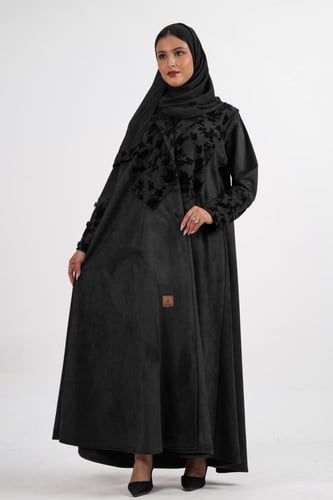 عباية شتوية نسمة اسود بتدخيلات جاكار برسم فاينل