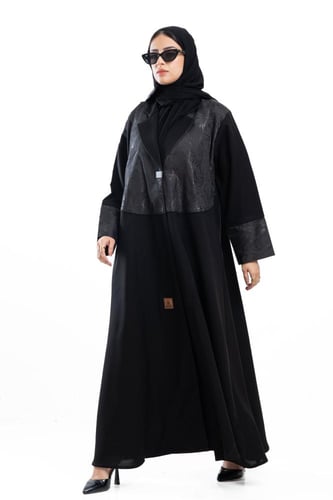 عباية رِقه باللون الاسود