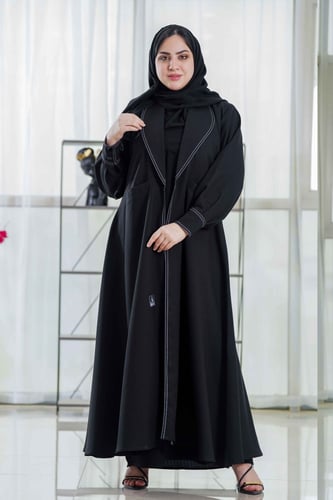 عباية رسمية بجيوب وخطوط بيضاء