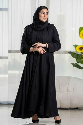 عباية العنود اليوسف كلوش بتدخيلات كسرات من الأمام