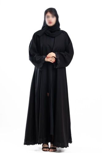 عباية سكون كلوش بتطريز اسود مع كرستال