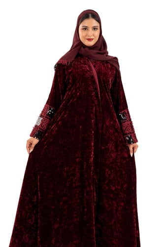 عباية أفنان باللون العنابي