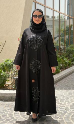 عباية غزل باللون الأسود