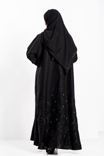 عباية وئام اسود