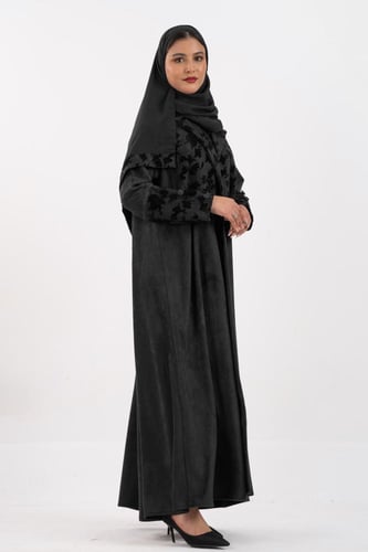 عباية شتوية نسمة اسود بتدخيلات جاكار برسم فاينل