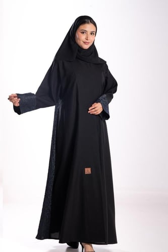 عباية الندى بتدخيلة تفتة جاكار من الخلف