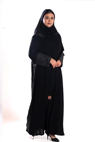 عباية علياء بقماش جاكار من الخلف