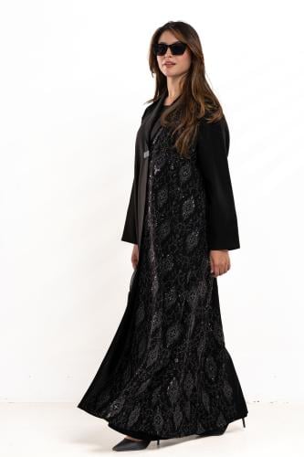 عباية مهرة باللون الاسود مع الفضي