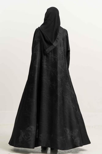 عباية كريب كوبرا بقماش جاكار من الخلف