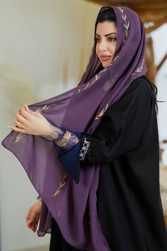 طرحة Z16 لون موف بتطريز ذهبي