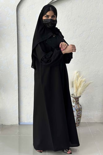 عباية بياقة انيقة وكم مزموم وتطريز اسودع الياقة وا...