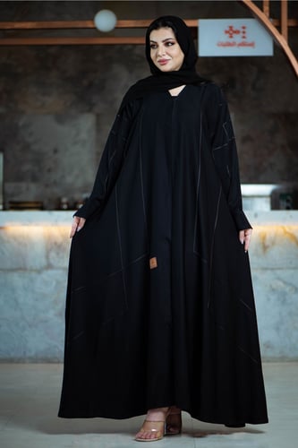 عباية اسود كلاسيك مع تدخيلات قيطان اسود