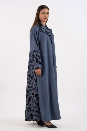 عباية هتان باللون السماوي