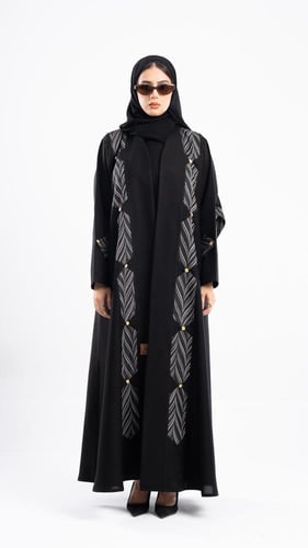 عباية جوليا بتطريز جاكر مع زرار زينة