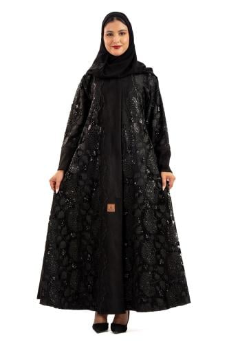 عباية أريج شتوية بدانتيل مطرز بالخيوط والترتر